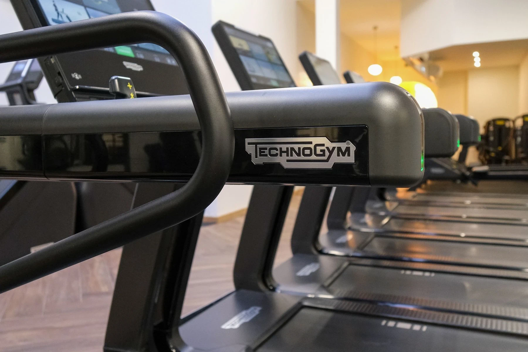 Espace cardio du club de sport premium Parenthèse à Boulogne-Billancourt